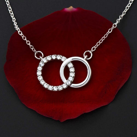 To My Wonderful Fiancée - Double Circle Pendant Necklace